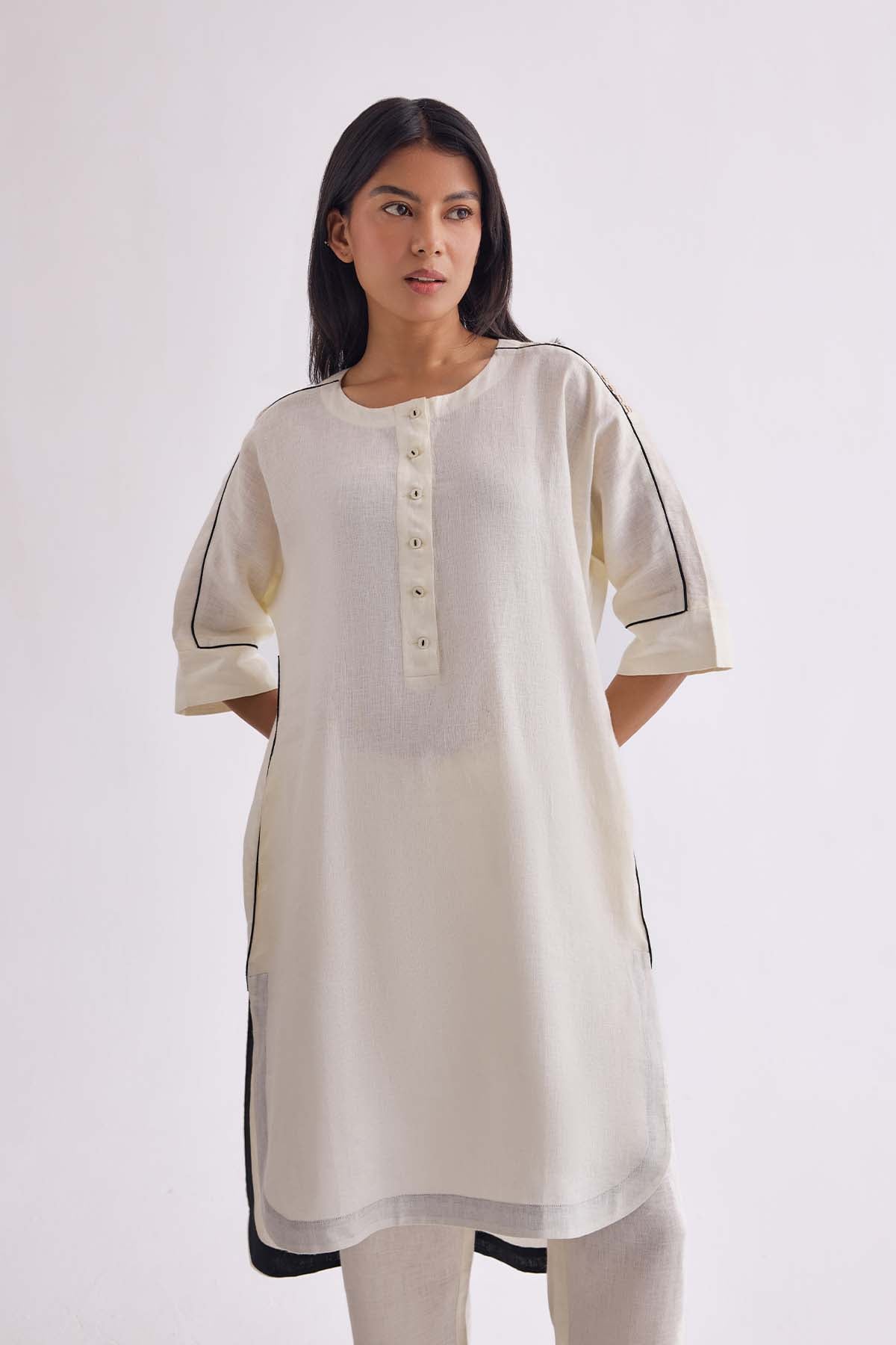 The Nishitha Kurta Set - Cream