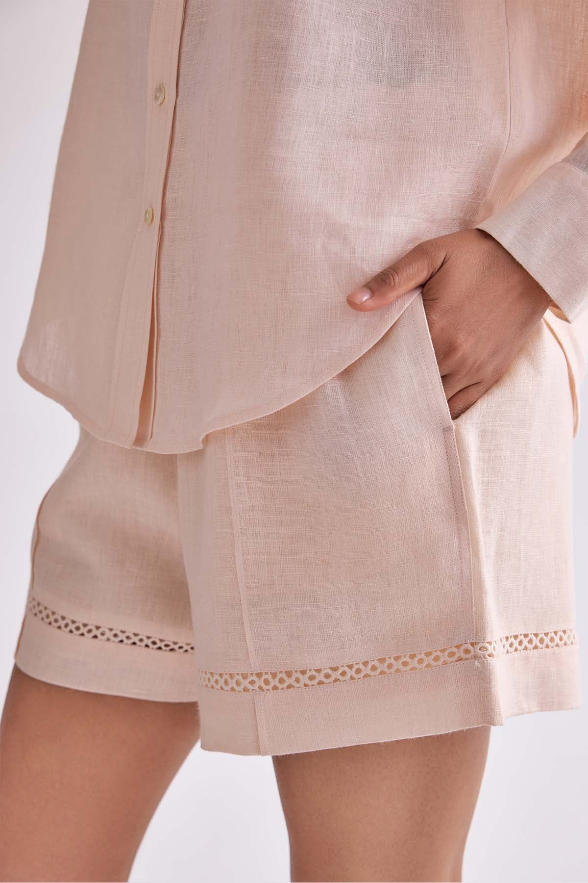 The Rishitha Short - Peach
