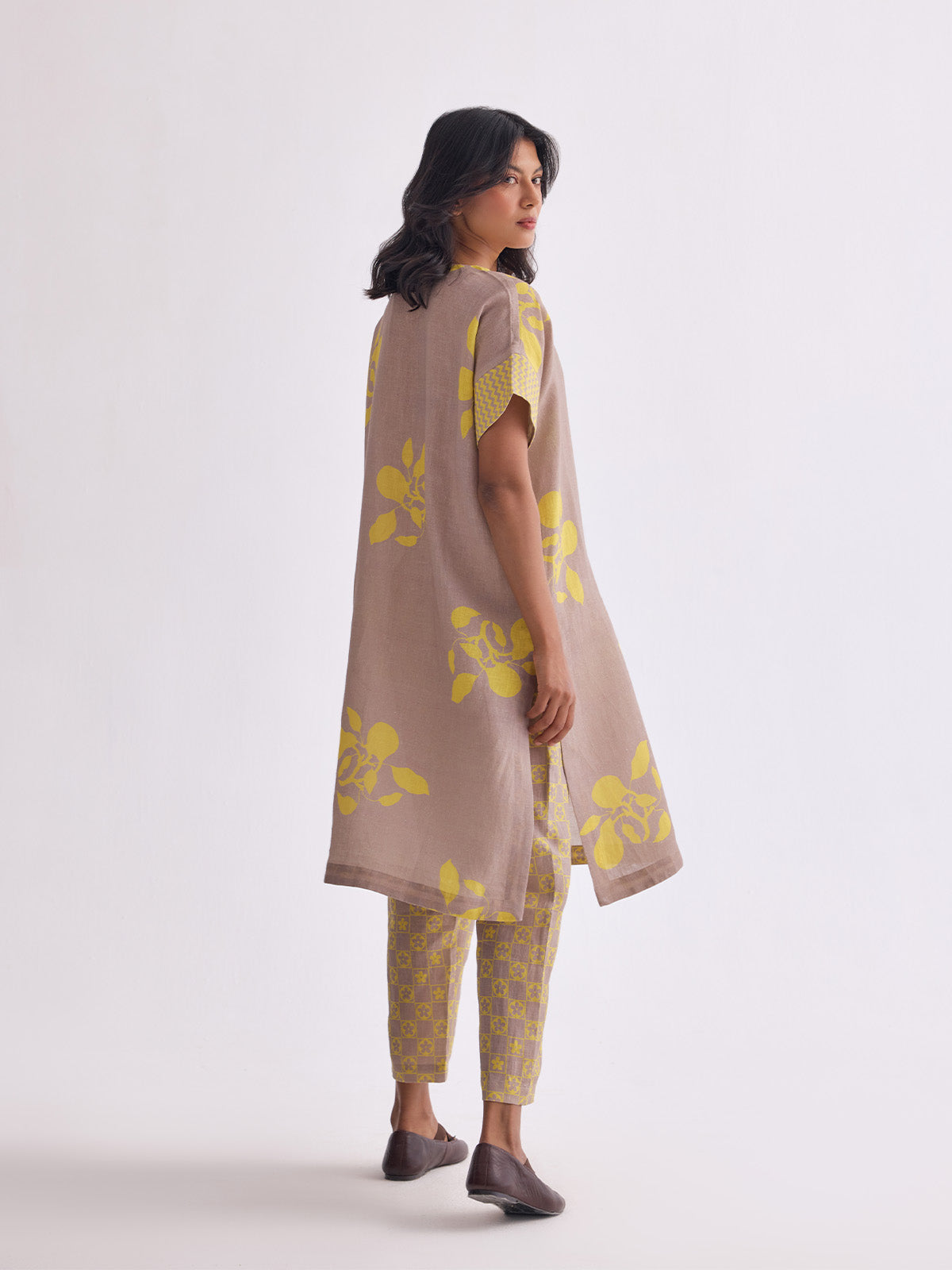The Amaltas Linen Kurta Set  - Pine glow