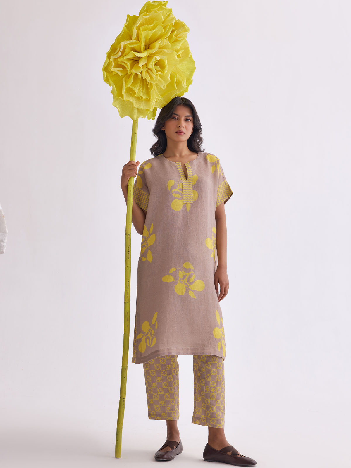 The Amaltas Linen Kurta Set  - Pine glow