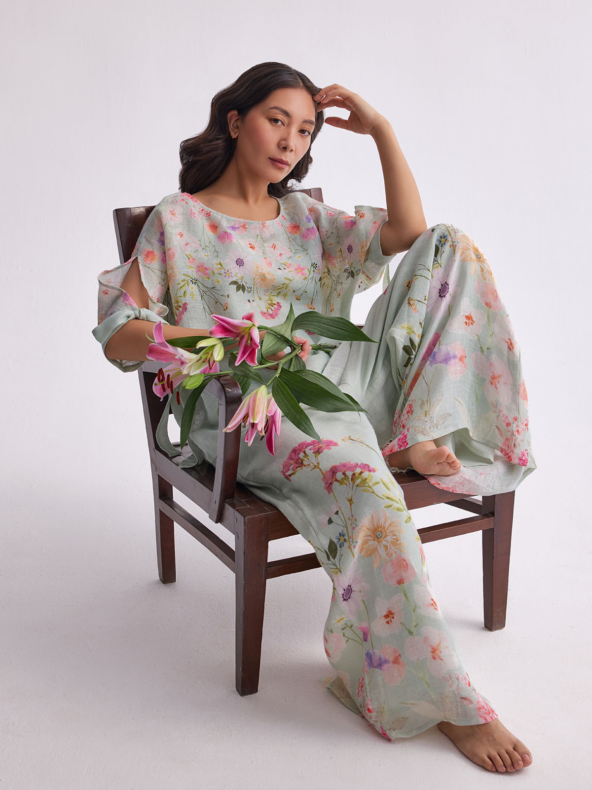 The Gulraaz Linen Cape Set - Aqua Bloom