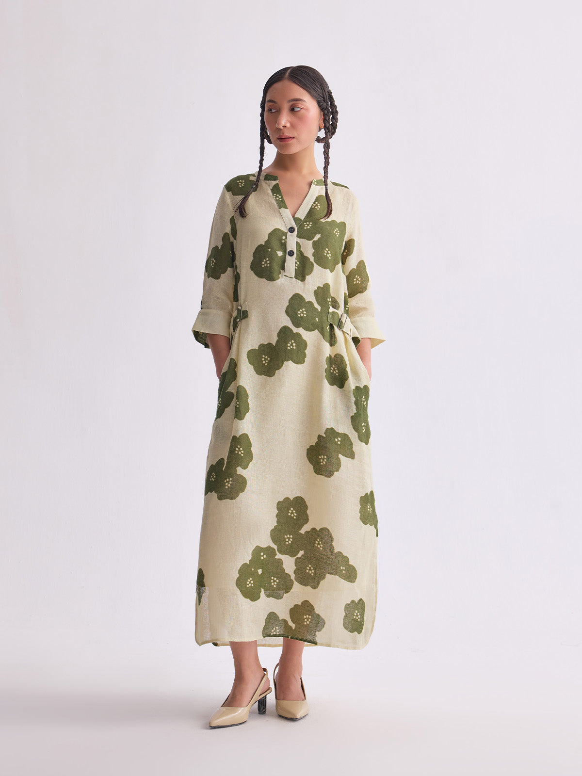 The Khuskhus Linen Dress - Green Poppy