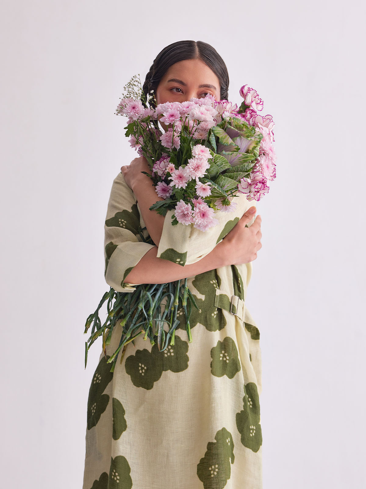 The Khuskhus Linen Dress - Green Poppy