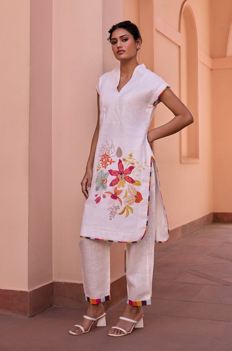 The Azalea Linen Kurti Set - Spring