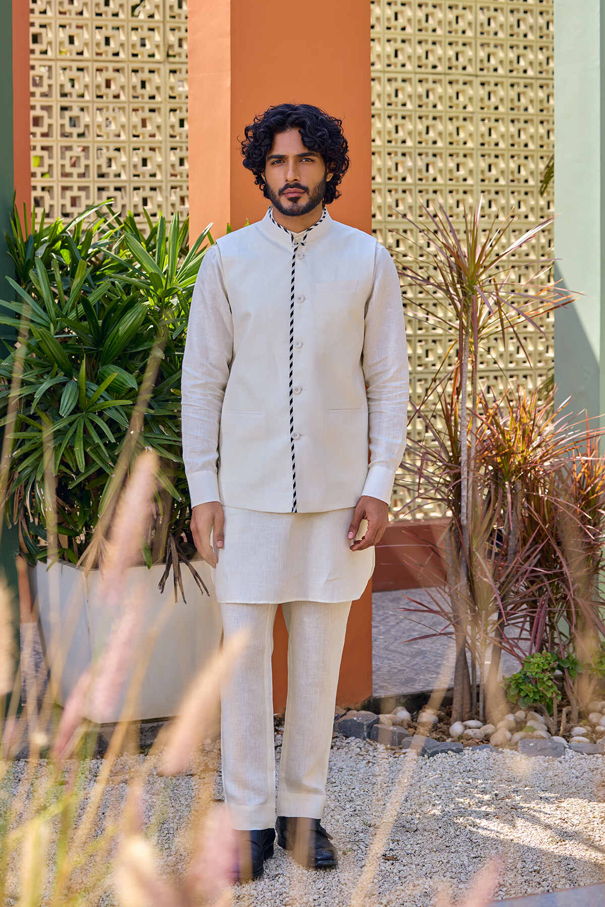 The Mizaaj Waistcoat - Yellwithus