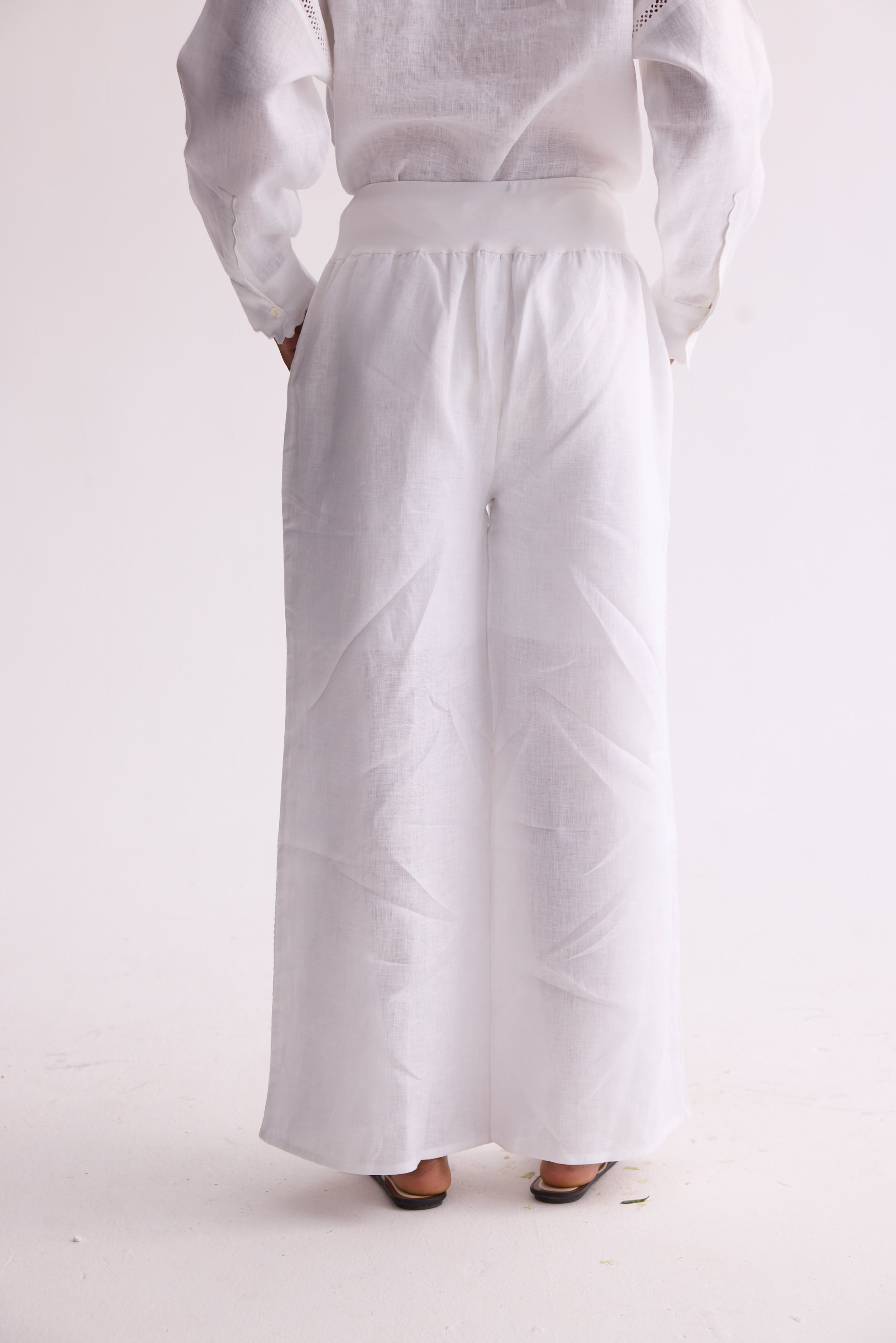 The Batooni White Skies Linen Pajamas