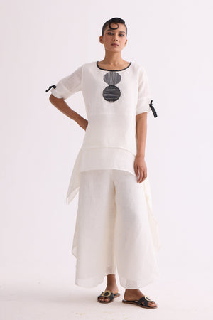 The Jhankaar White Cape Set
