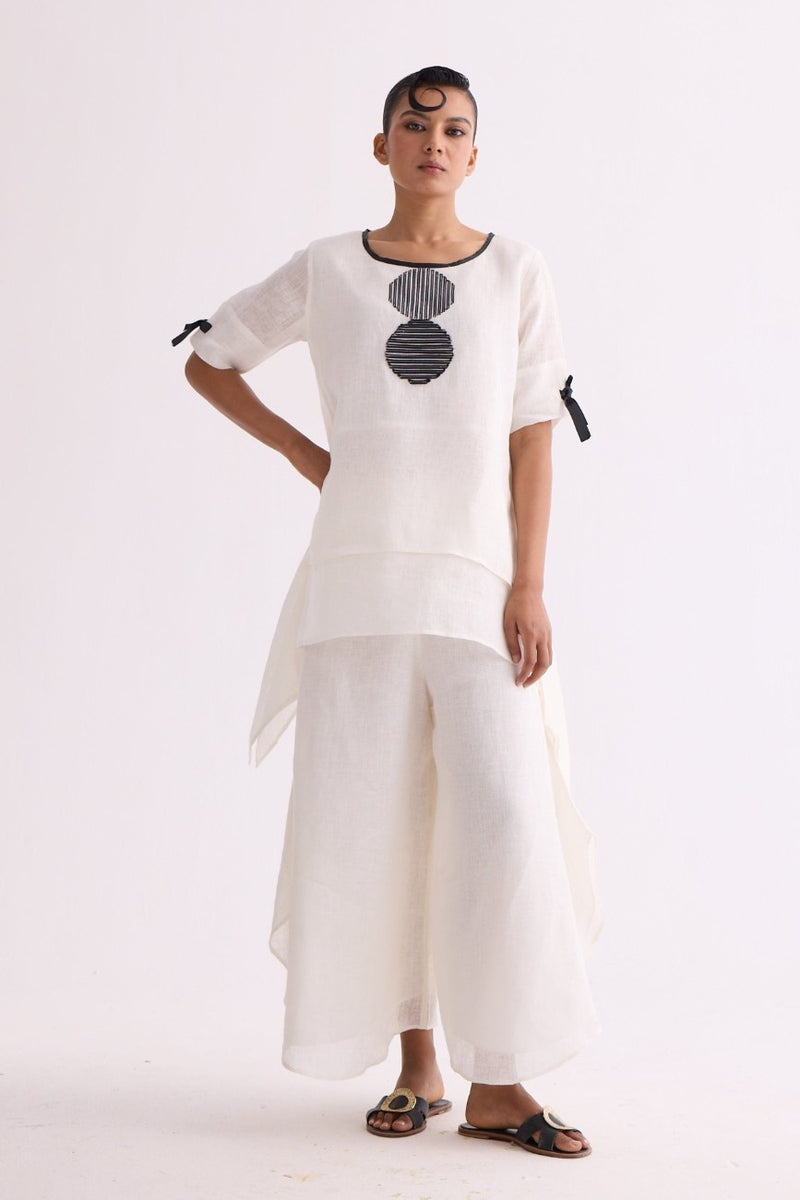 The Jhankaar White Cape Set