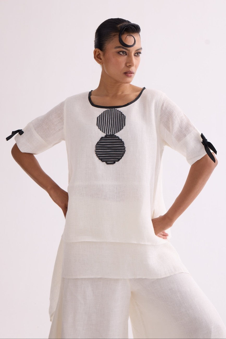The Jhankaar White Cape Set
