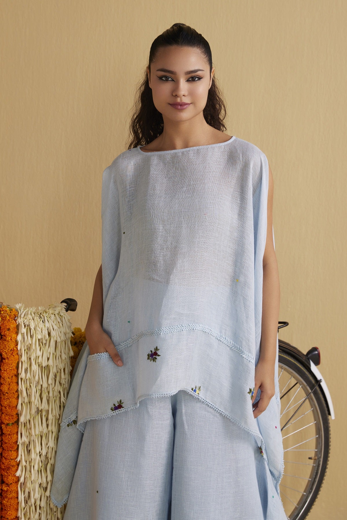THE PANKHURI CAPE (ONLY CAPE) - Yell With Us