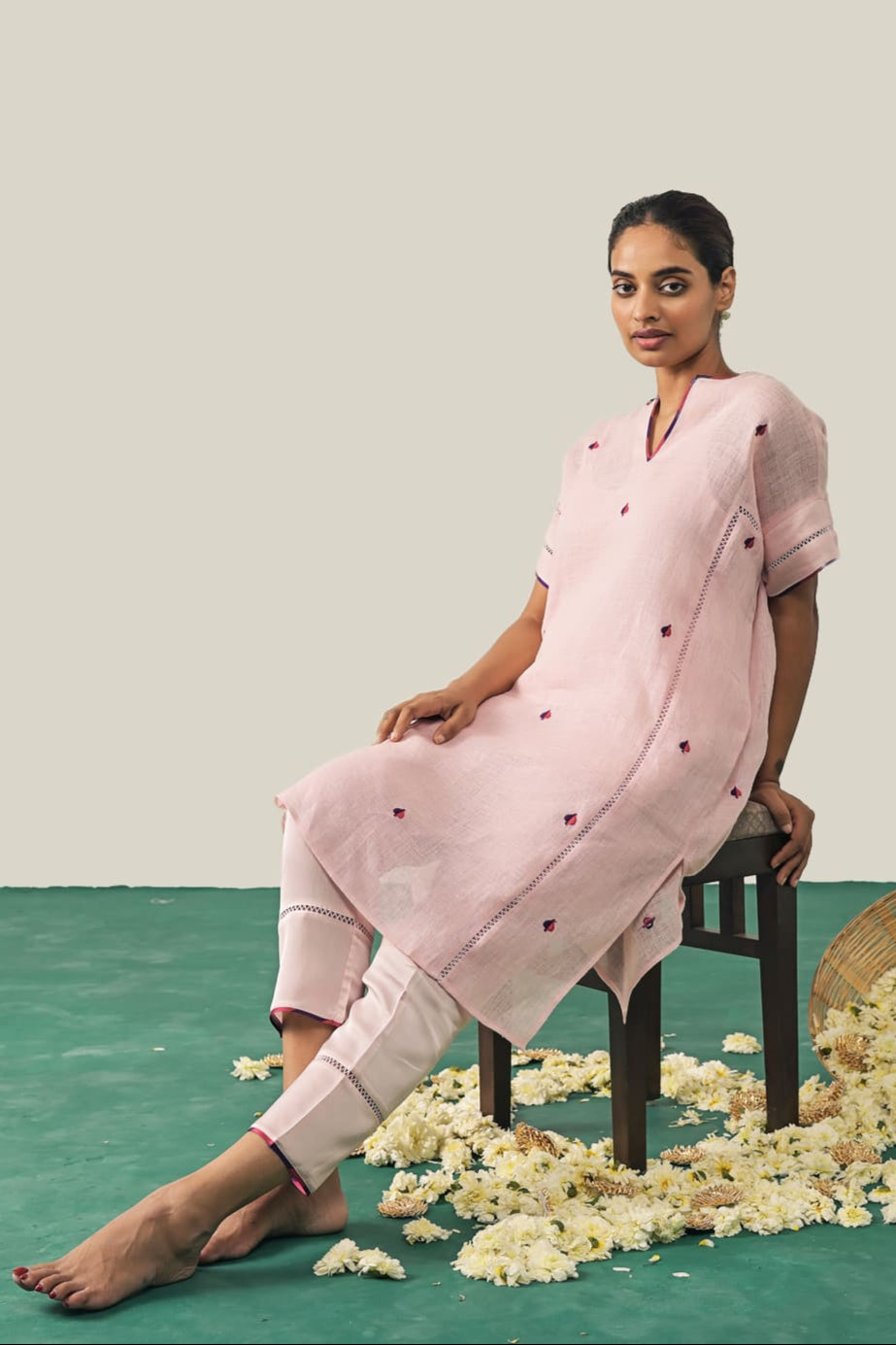 The Ace of Spades Kurta Set - Baby Pink