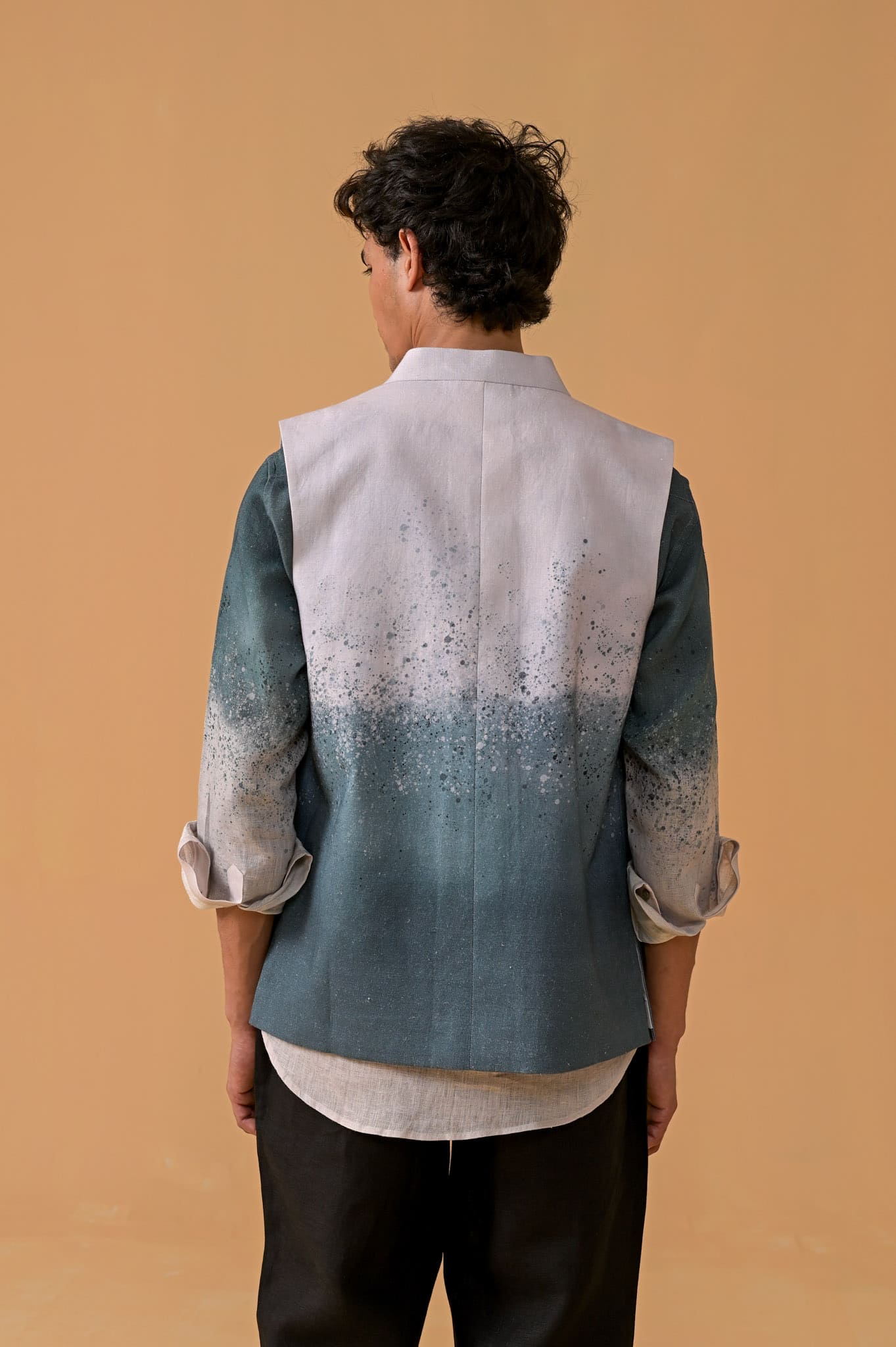 Total Tashan Waistcoat - Blue Ombre