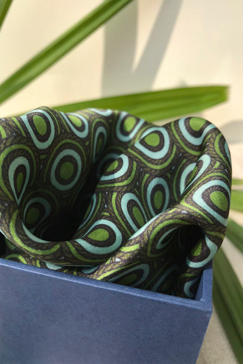 The Sovereign Multicolor Pocket Square For Suit - Yellwithus.com