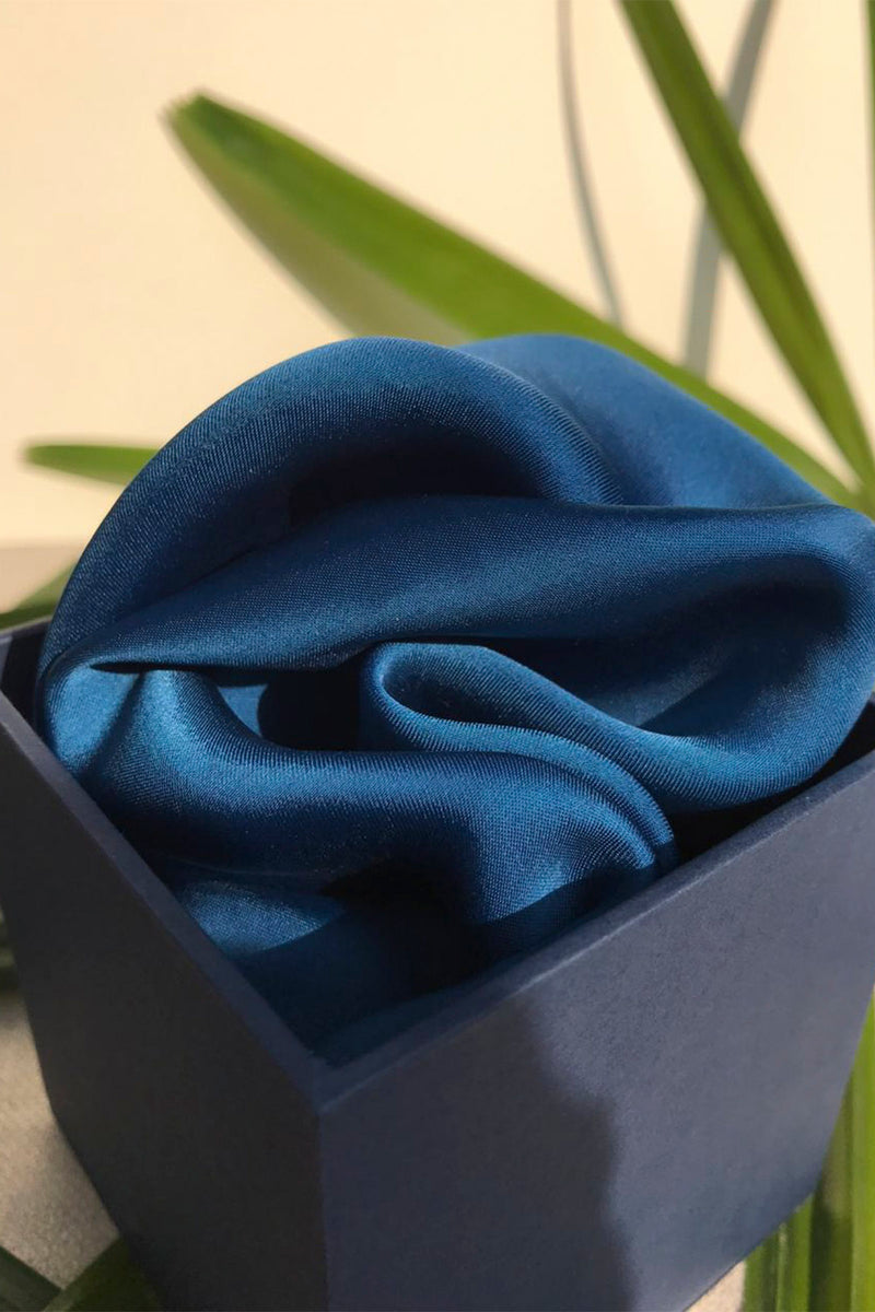 The Royal Blue Pocket Square-Yellwithus.com