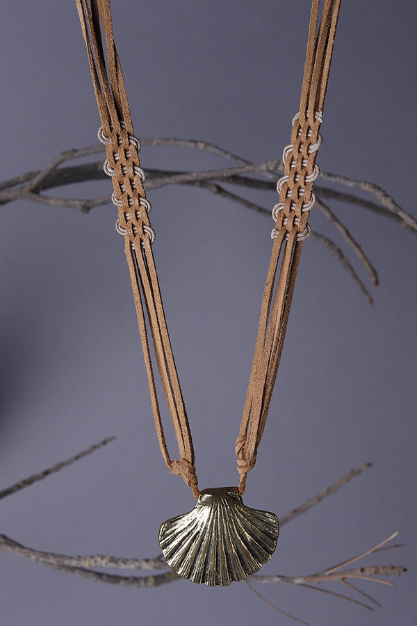 The Chronology Brass Shell Neckpiece - Yellwithus.com