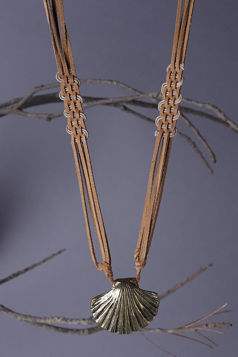 The Chronology Brass Shell Neckpiece - Yellwithus.com