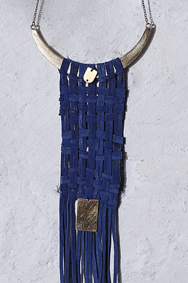 The Cadenza Blue Neckpiece for Women - Yellwithus.com