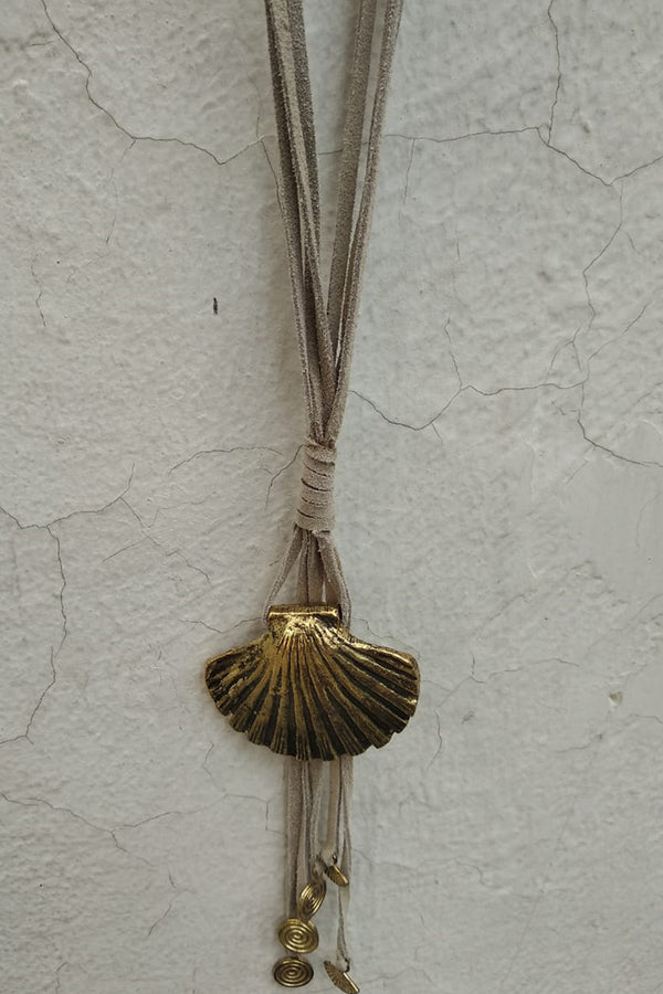 The Vortex Necklace with Shell Pendant - Yellwithus.com