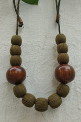 The Serenity Green Design Neckpiece For Women - Yellwithus.com