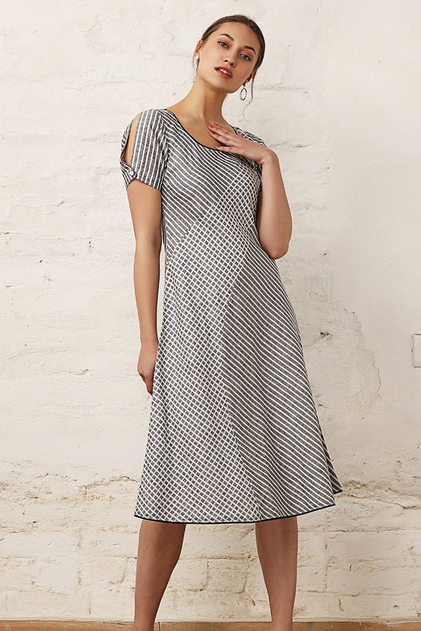 Foxy Flair Dress-Yellwithus.com