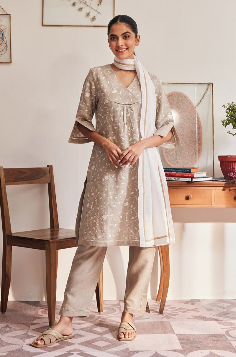 Brush with the Botanical Mogra Linen Kurti
