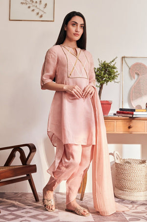 The Neoteric Peach Linen Kurti